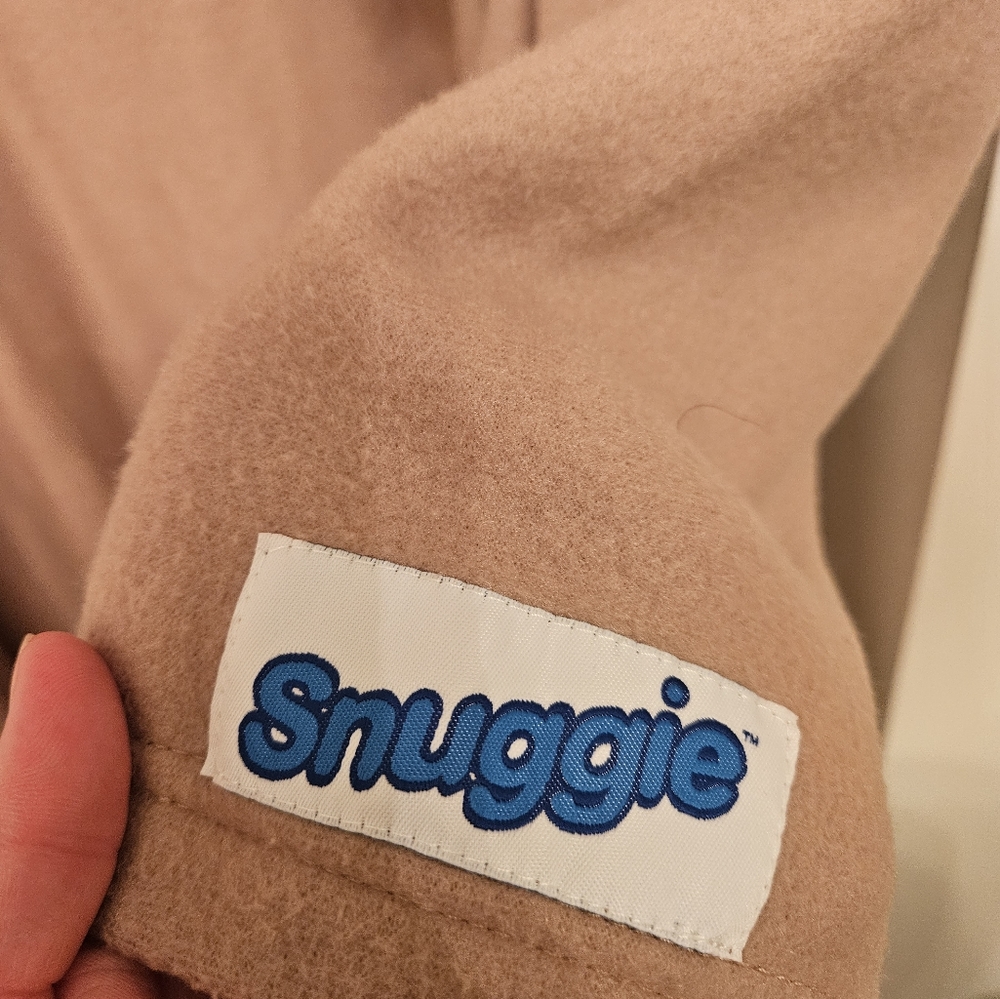 Snuggie - Picture 2 of 3